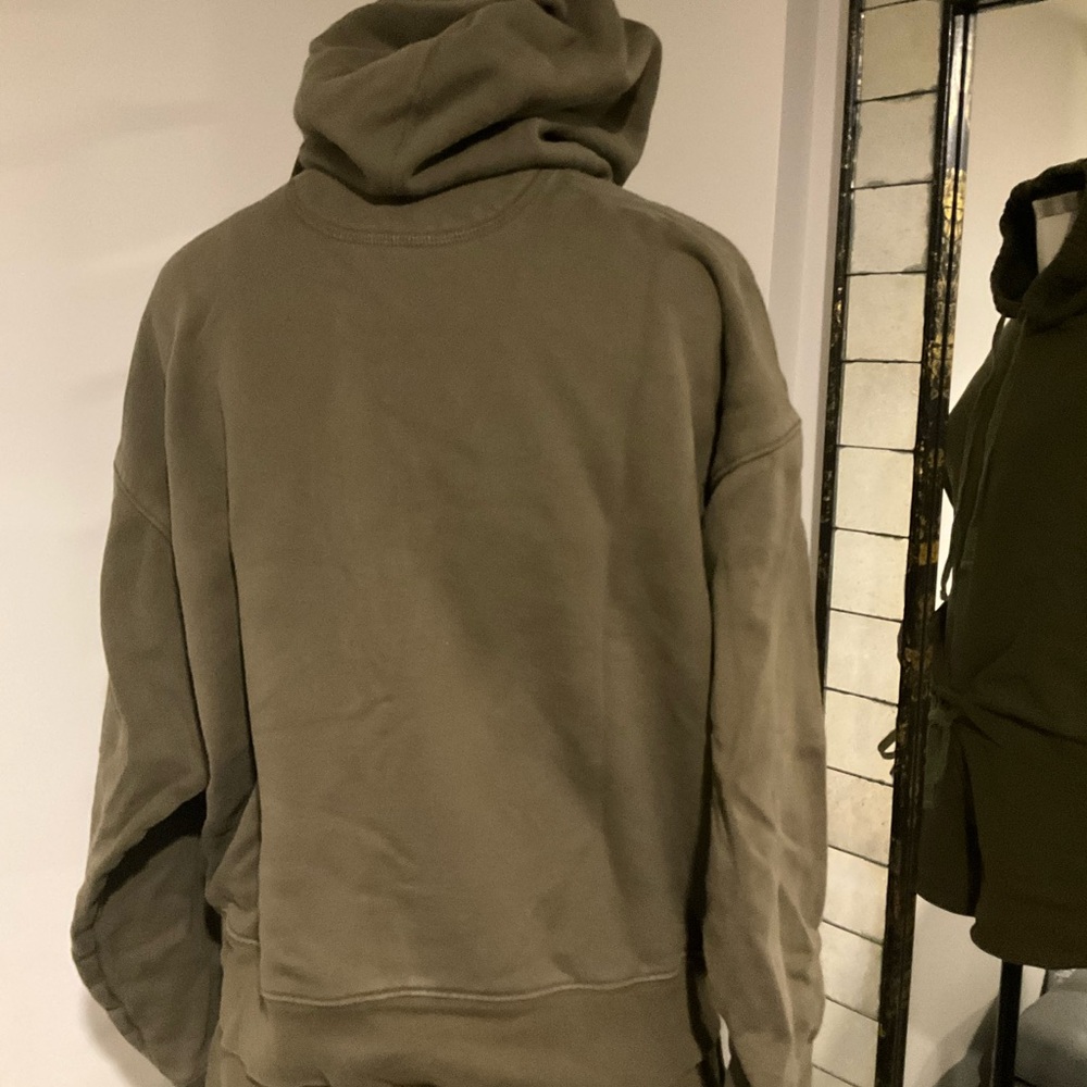 Girlfriend Collective Olive Hoodie - Picture 4 of 6